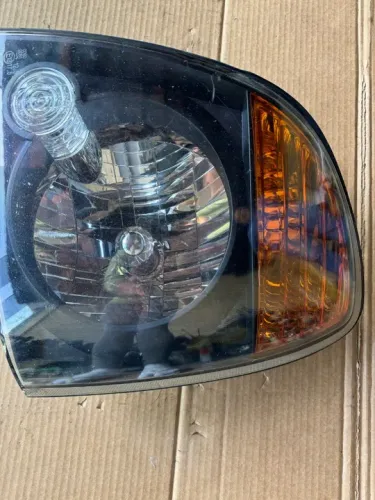 farol mascara negra lado esquerdo hyundai hr original