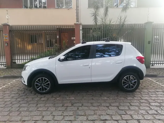 Renault Sandero Intense Flex 1.6 16V 5P Aut. 2020