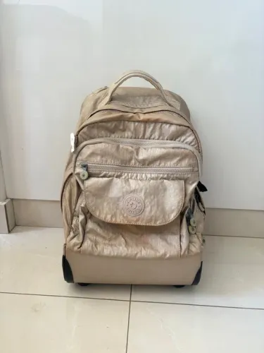 Mochila de rodinhas Kipling - Dourada