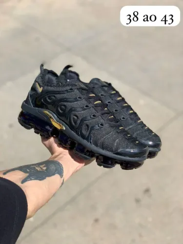 Nike Air Max Plus TN Preto Dourado 38 ao 43