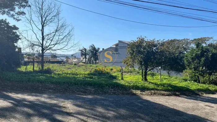 Terreno com Vista Mar em Ótima Localização em Itaguaçu - Coqueiros
