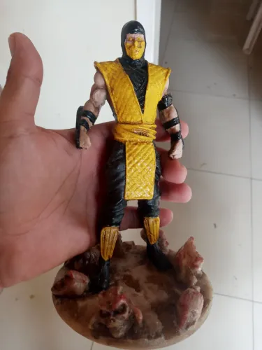 Boneco Scorpion