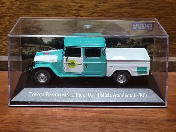 Toyota Bandeirante Pick-Up Polícia Ambiental RO Veículos Serviço do Brasil Miniatura 1/43