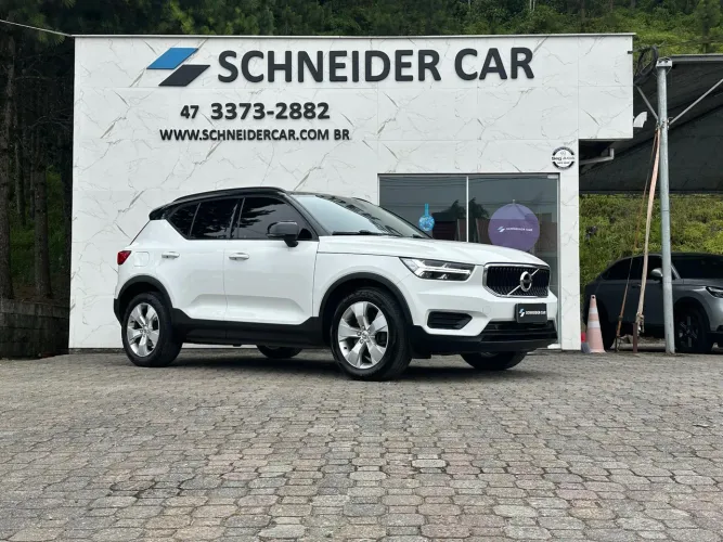 Volvo XC40 T-4 2.0 190cv FWD 2019