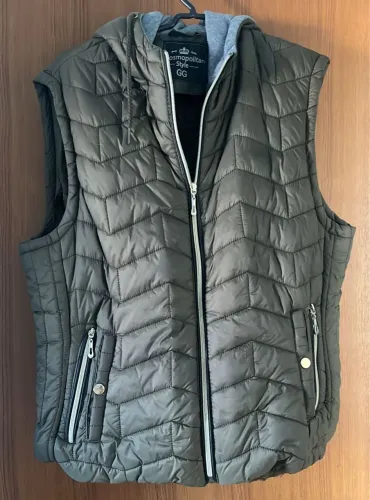 Colete Feminino com Capuz