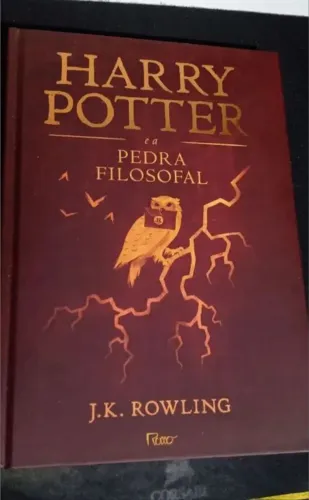 Harry Potter e a Pedra Filosofal (Capa Dura)