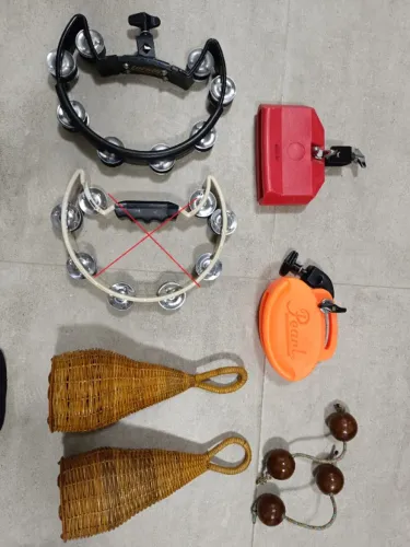 Percussão, Meia Lua, Pandeiro, Bloco, Caxixi, Shaker