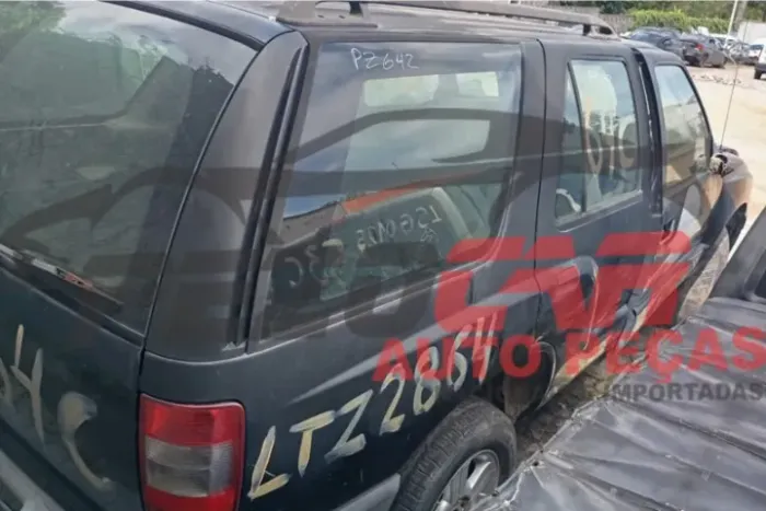 TEMOS PEÇAS PARA ESSA SUCATA! GM BLAZER 2.4 8V 2009