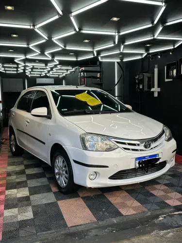 Toyota Etios XLS 1.5 Flex 16V 5P Mec. 2014