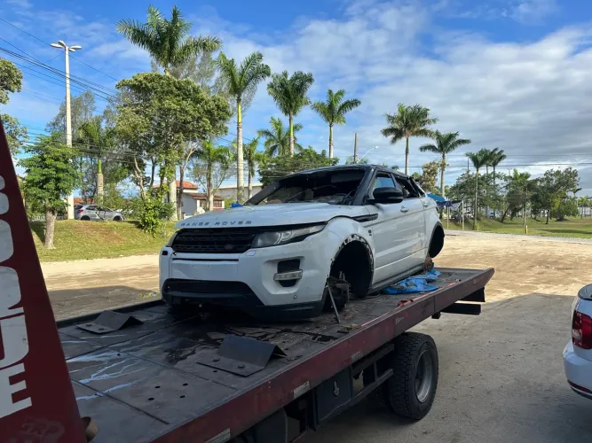 Sucata de Land Rover evoque 2.0 turbo 2013 para venda de peças