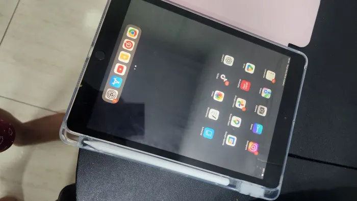 Ipad 8 32gb com caneta e capa