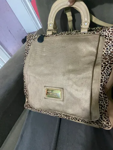 Bolsa em couro grande 