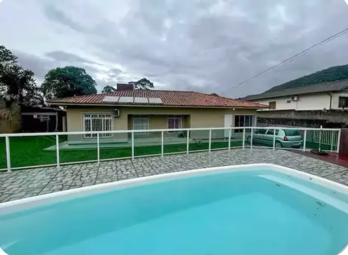 Casa com piscina - Campeche- Diária