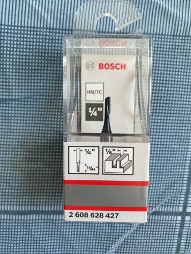 Fresa reta Bosch 1/8 (3,18mm) encaixe 1/4 Tupia
