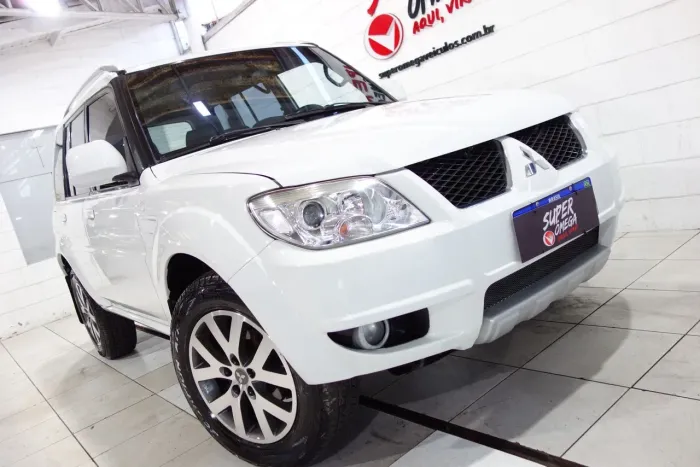 Mitsubishi Pajero TR4 2.0 Flex 16V 4X2 Aut. 2012