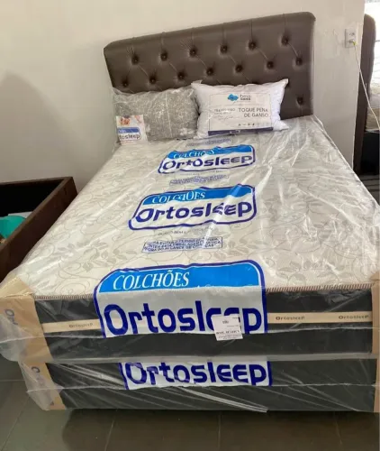 Cama casal com colchão molas ensacadas e cabeceira