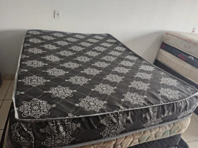 Colchão Casal de Espuma D33 - Novo (ENTREGA GRÁTIS)