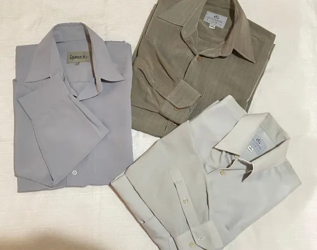 Conjunto 3 Camisas sociais vintage - Cores neutras - tamanho 3/M.