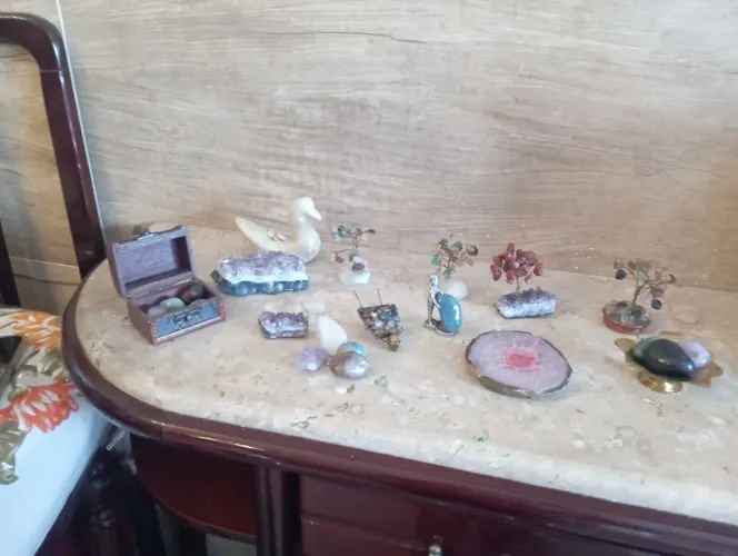 Kit de Decoração com Pedras Naturais e Mini Árvores