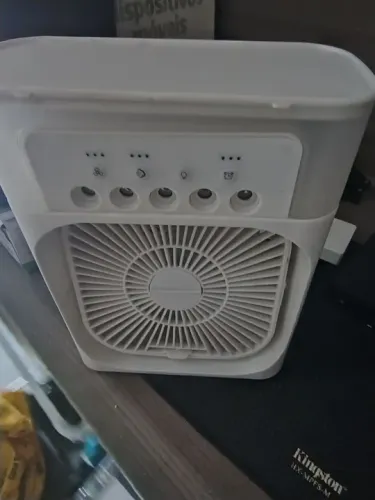 Ventilador de Mesa com Luz e Design Moderno
