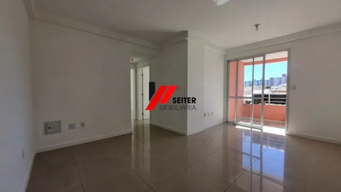 Apartamento à venda no bairro Barreiros em São José