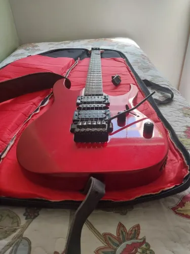 Guitarra ibanez nova