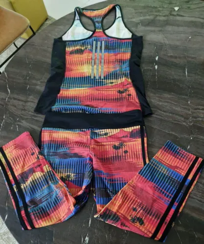 Conjunto Adidas Feminino - Top e Legging