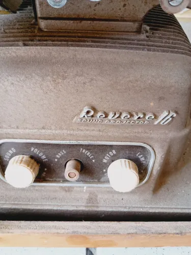  Projetor revere 16