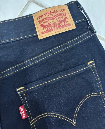 Calça Jeans Levi?s 312 Shaping Slim NOVA Importada Tamanho 38 Escura