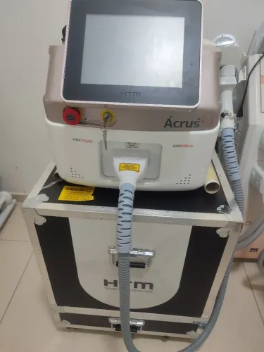 Aparelho de depilação a laser Ácrus