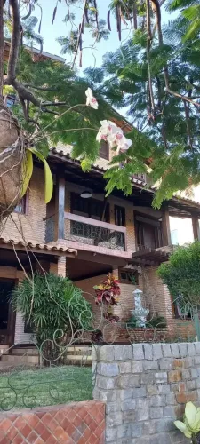 CASA CONDOMÍNIO FECHADO, QUATRO SUÍTES, NASCENTE