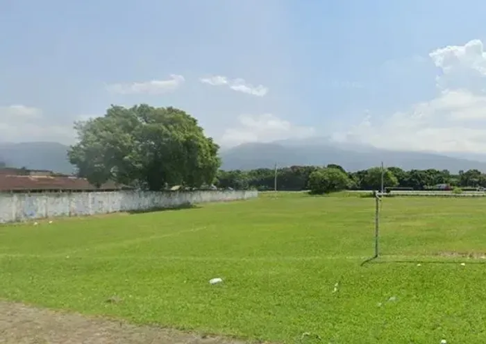 Lote/Terreno para compra na Vila Caiçara - Praia Grande - SP