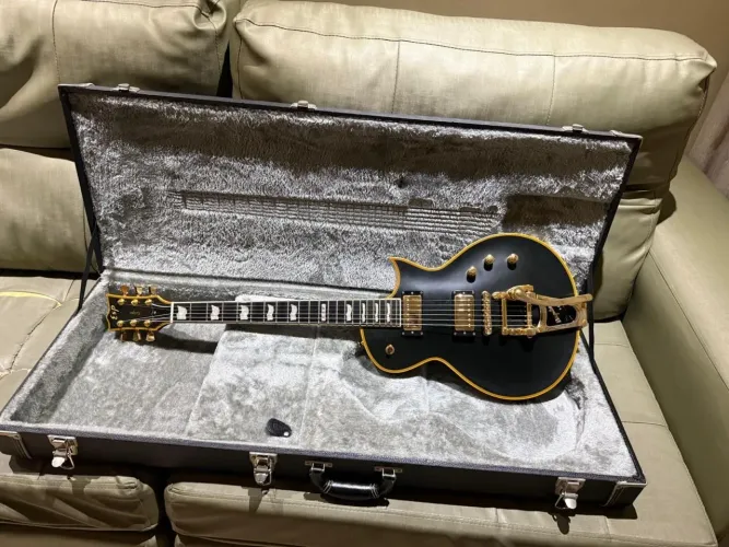 Guitarra Esp Estandard Séries Made in Japan Bigsby B7