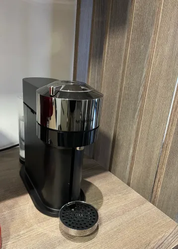 Máquina de Café Nespresso Vertuo
