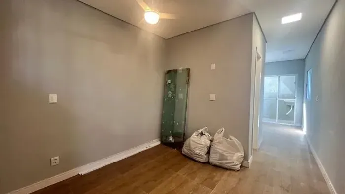 Apartamento com 1 Quarto(s) e 1 banheiro(s) para Alugar, 35 m² por R$ 1350 / Mês