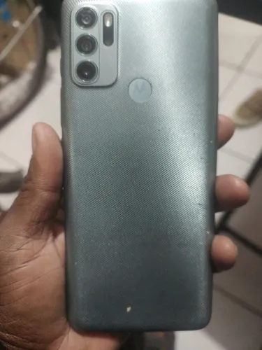 Moto g60s com defeito