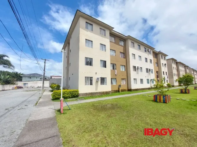 Excelente Apartamento 2 dormitório(s) em Pachecos - Palhoça
