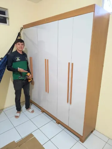 Guarda roupa usado