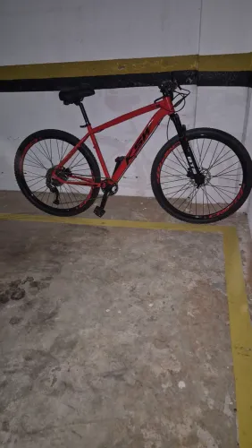 Bike aro 29 - 9 velocidades 