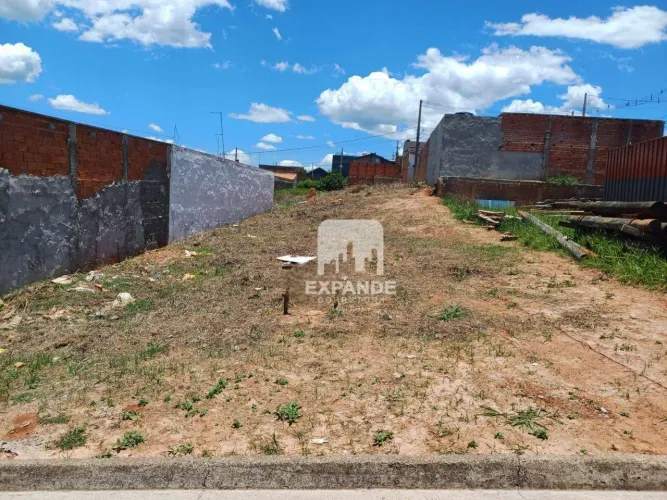 Terreno à venda, 250 m² por R$ 100.000,00 - Central Parque - Botucatu/SP