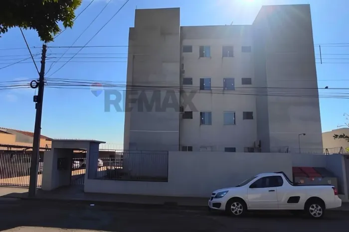 Apartamento moderno com 2 dormitórios e varanda