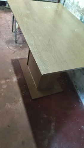 Mesa de jantar com 4 cadeiras