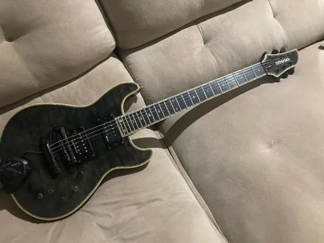 Guitarra Fernandes Dragonfly. Sustainer, Seymour Duncan