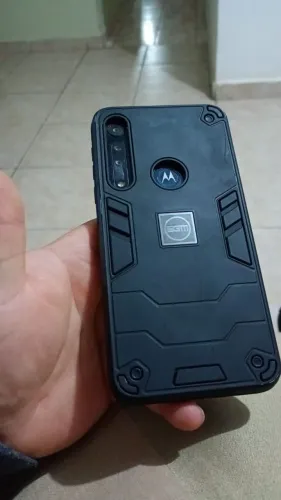 Motorola one Macro - 64GB (Película de vídeo quebrada, mas a tela está intacta )