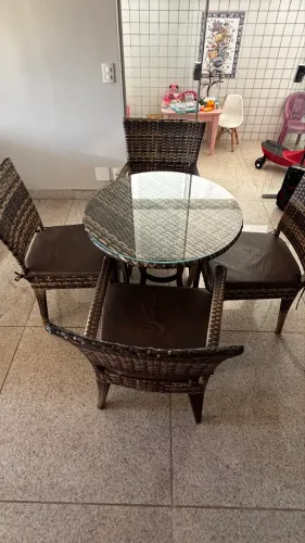 Conjunto 4 Cadeiras e Mesa Fibra Junco Sintética Área Externa Interna Varanda