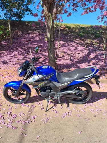 Fazer 250 versão limitada bem conservada