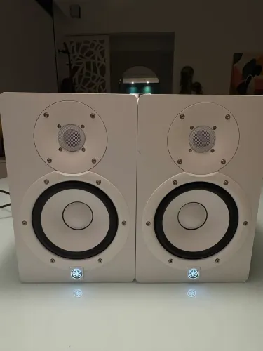 Vendo Yamaha HS7 (monitor de estúdio ativo)