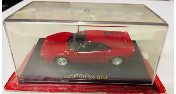 Miniatura Ferrari 288 GTO