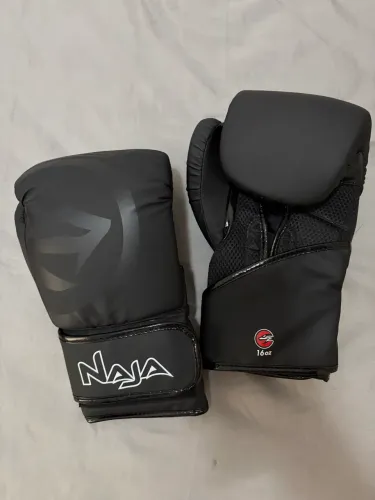 Kit Luva Boxe Muay Thai Naja Black Line + Bandagem - Cor Preto Tamanho 16oz