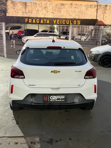 Chevrolet Onix Hatch LT 1.0 12V TB Flex Aut. 4P 2025